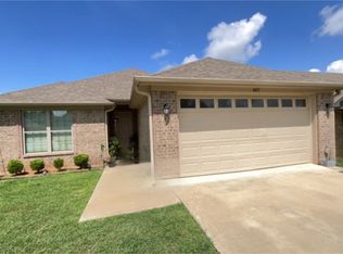 407 Myra Lynn Ln, Longview, TX 75605