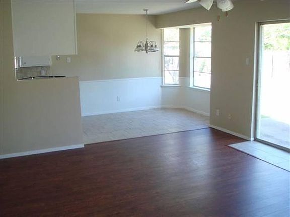 3rd image of 6258 Martha Ct