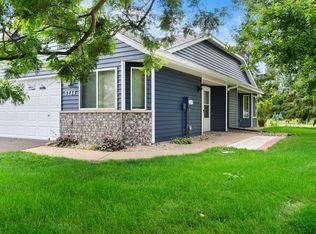 3244 Edgerton St, Vadnais Heights, MN 55127