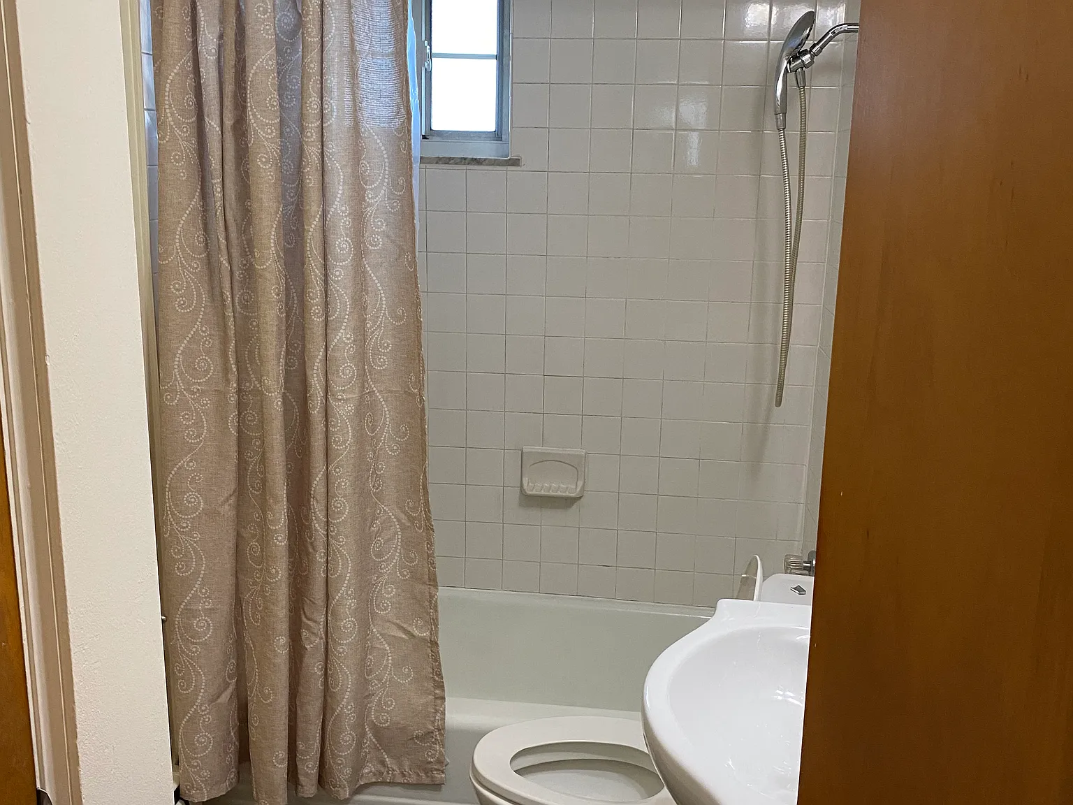 1 bed, $750 — Photo 4
