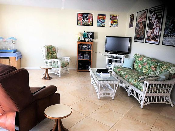4th image of 3868 Town Square Blvd #12