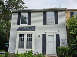 27 Vanderbilt Ct, Sicklerville, NJ 08081