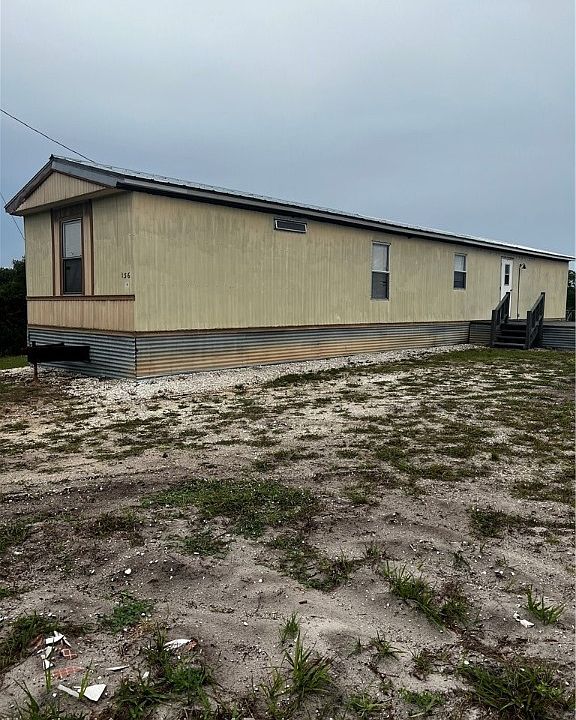2nd image of 136 Saint Lucie St
