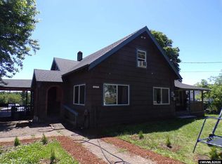 1051 SW Oakdale Ave, Dallas, OR 97338