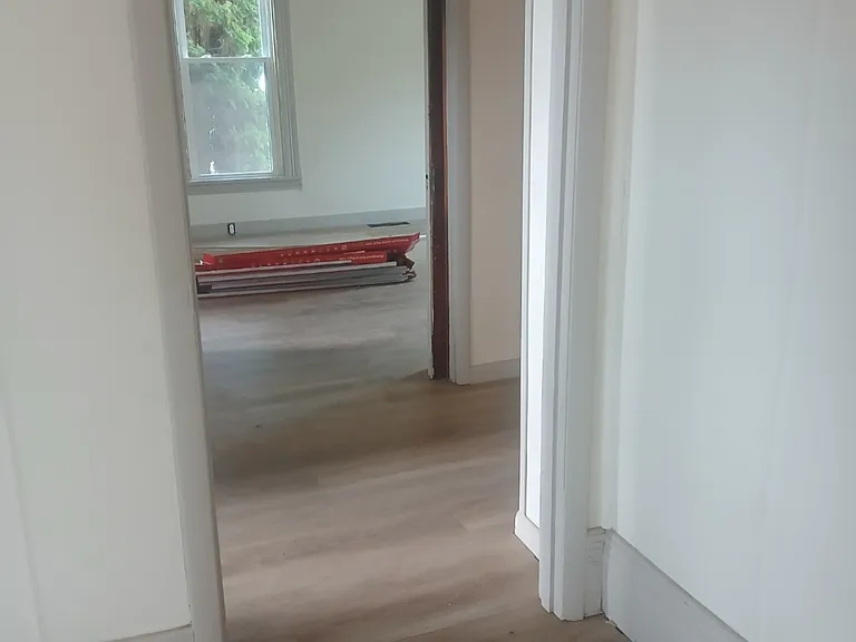 301 Roberts St #1 — Photo 4