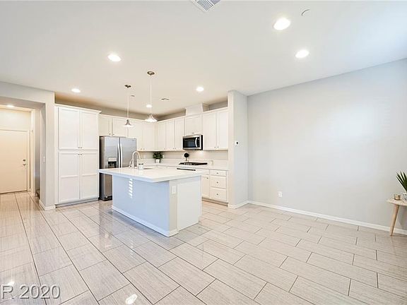 4th image of 196 Lomita Heights Dr