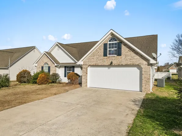 20 Caramel Ln, Rossville, GA 30741