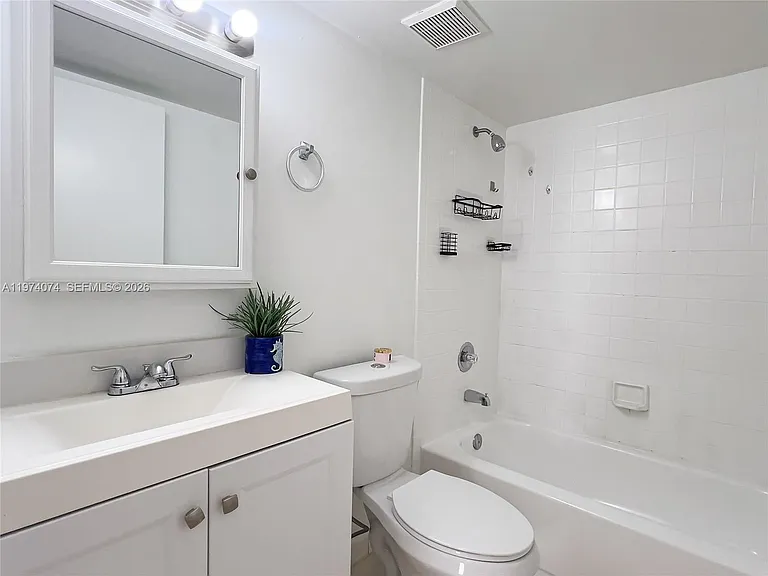 8911 SW 123rd Ct #101 — Photo 19