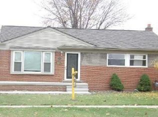 24864 Mabray Ave, Eastpointe, MI 48021