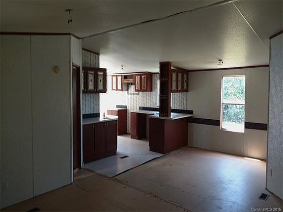 2nd image of 1831 Ellick Dr