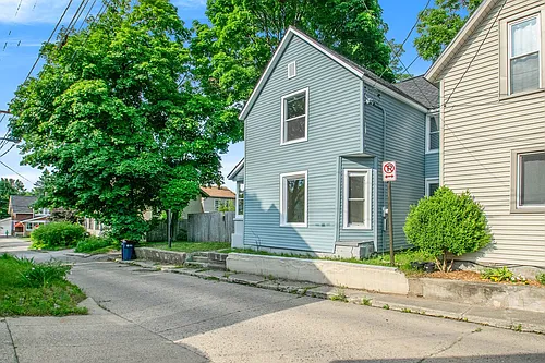 62 Caroline Pl NE Photo 1