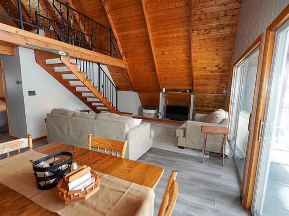 5th image of W1805 LITTLE SPIRIT DRIVE