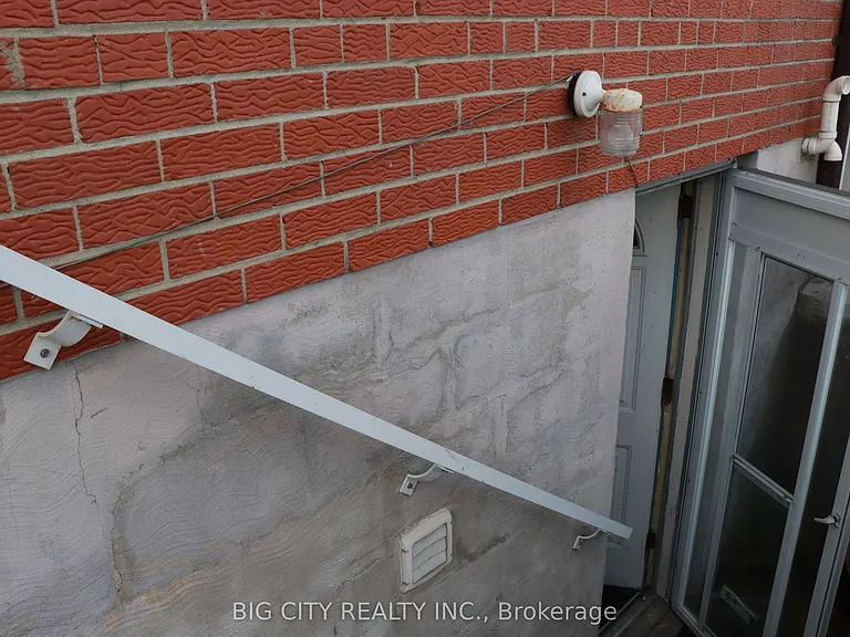 72 Hepscott Ter #LOWER — Photo 8