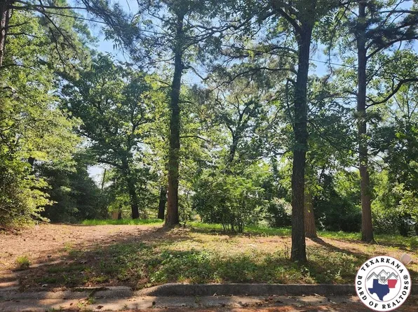 1002 Senator St, Texarkana, AR 71854