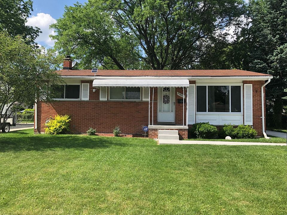1st image of 29800 Cambridge St