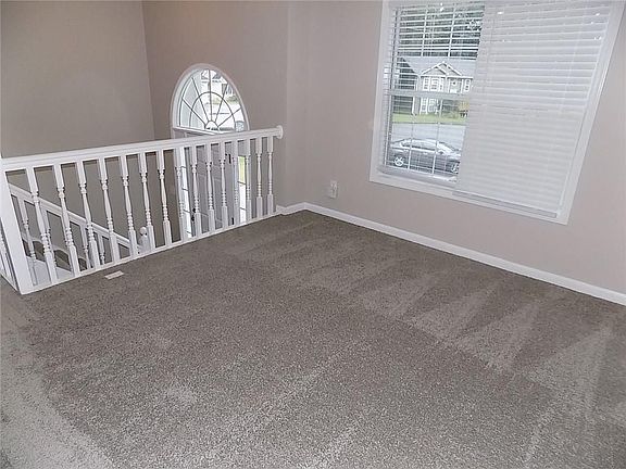 4th image of 1471 Chateau Cir
