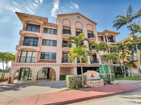 8816 Collins Ave, Surfside, FL