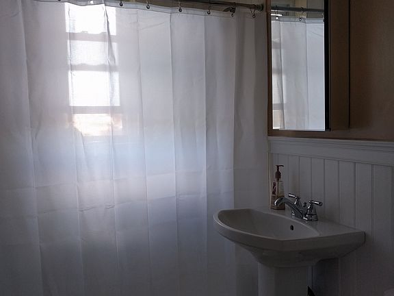 3rd image of 377 N Broadway APT 617