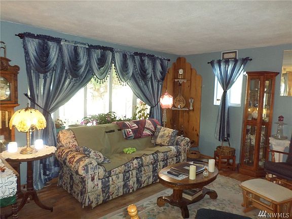3rd image of 88 Ivy St NE