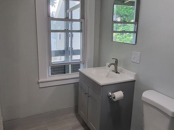 71 Middlesex St FLOOR 2