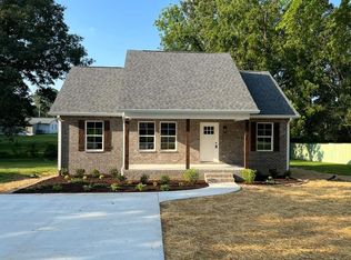 205 Cherry Ln, McMinnville, TN 37110