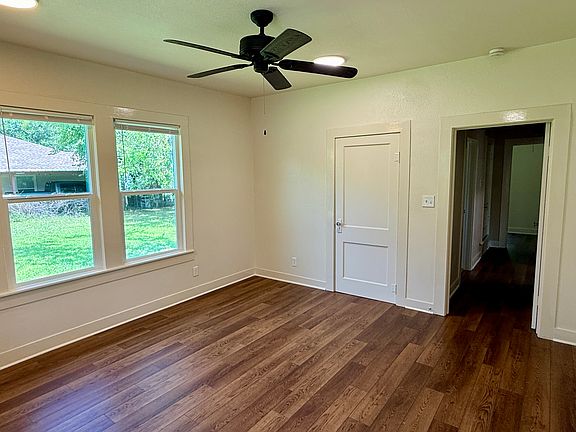 5th image of 4615 Rockwood Dr