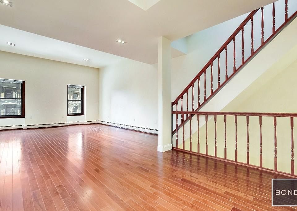 1st image of 932 8th Ave #Penthouse