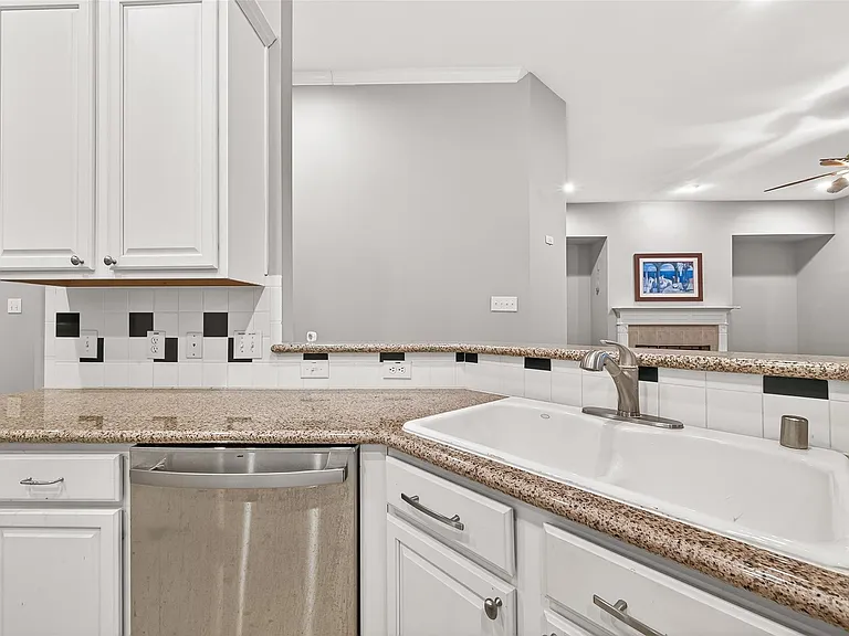 23734 Indian Hills Way — Photo 16