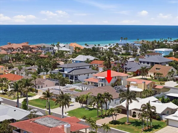109 16th St, Belleair Beach, FL 33786