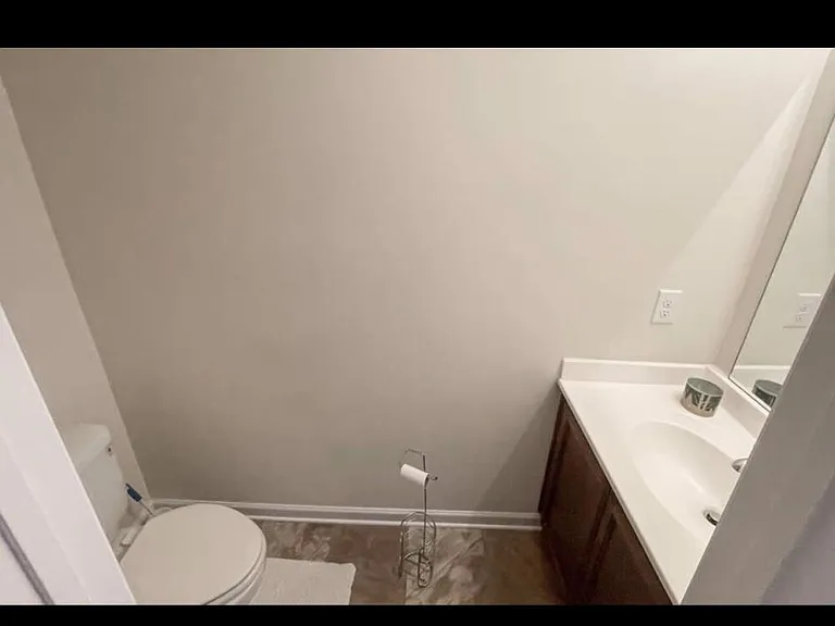 2414 Luxembourg Dr — Photo 4