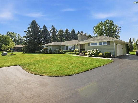 2nd image of 4162 E Lake Rd