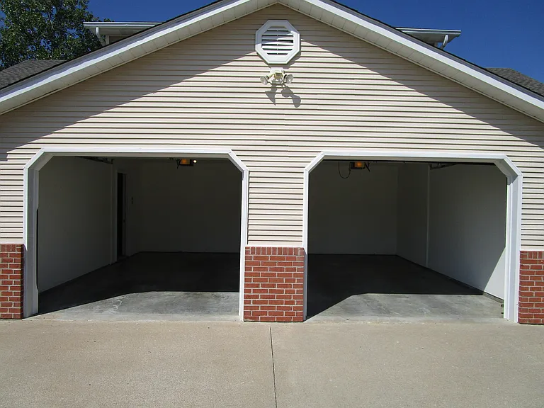 5003 Betty Jean Way — Photo 34