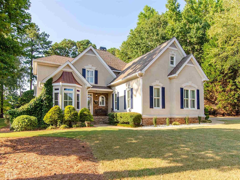1st image of 571 White Oak Dr