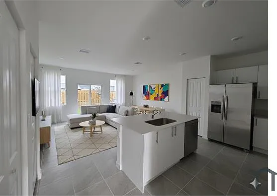 1082 SE 2nd Ter #57 — Photo 3