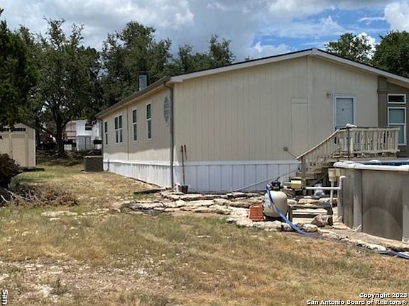 5th image of 1444 Willow Dr
