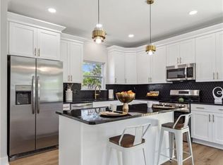 208 Charlotte Ave, Suffolk, VA 23434