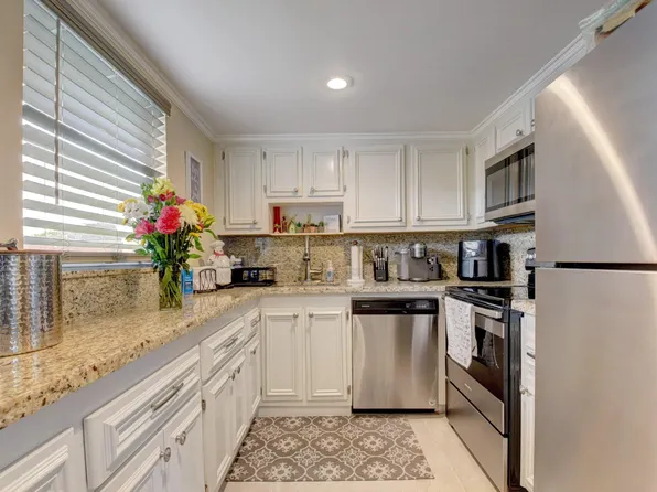 661 Flanders N #661, Delray Beach, FL 33484