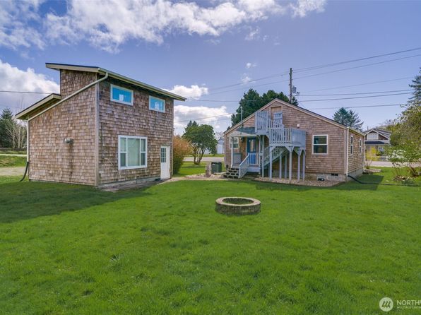 808 Spruce Street E, Ilwaco, WA 98624