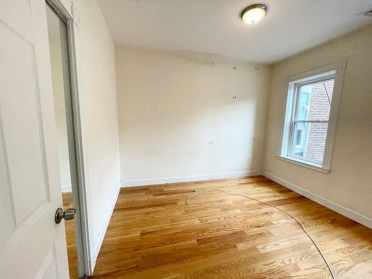90-92 L St #2 — Photo 6