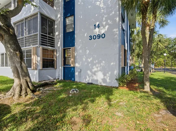 3090 Holiday Springs Blvd APT 204, Margate, FL 33063