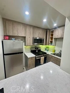343 Myrtle St #B — Photo 14