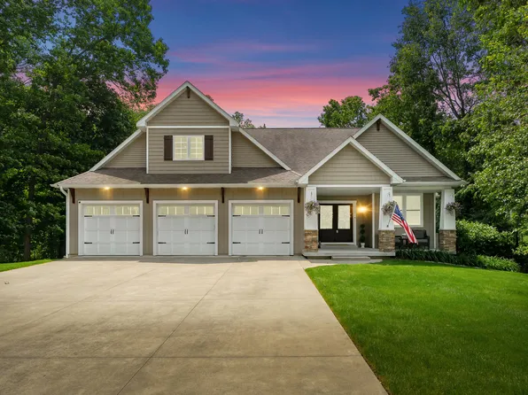 7839 Harvest Hill Ln, Kalamazoo, MI 49009