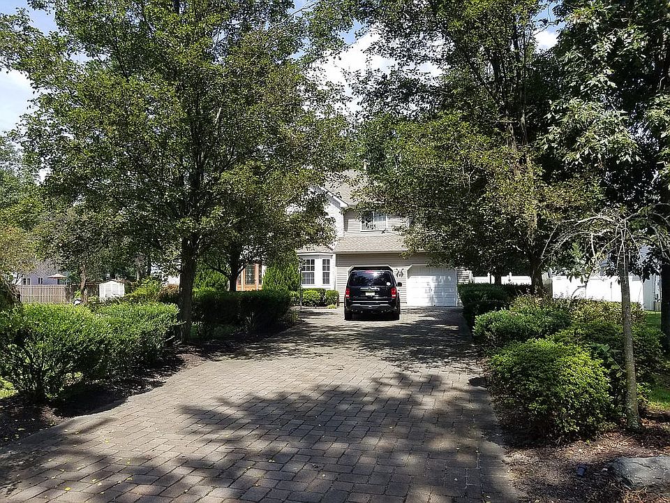 Pretty driveway.
