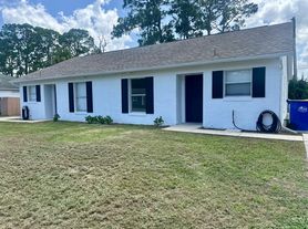 1930 & 1932 Fern Palm Dr, Edgewater, FL