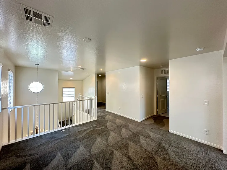 6784 Pivot Point St — Photo 11