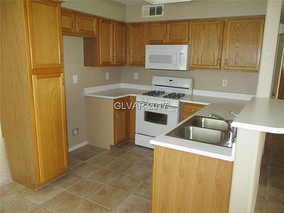 5th image of 3144 Tarpon Dr Unit 104