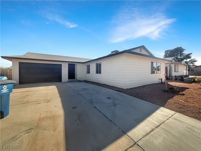 6479 Gunderson Blvd, Las Vegas, NV, 89103