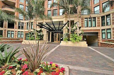 2nd image of 500 W Harbor Dr Unit 1015