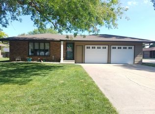 1018 1st St, Milford, NE 68405