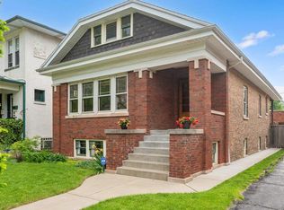 5050 N Bernard St, Chicago, IL 60625